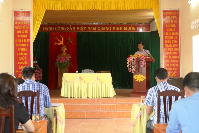 Chủ tịch UBND huyện làm việc tại xã Tân Trịnh